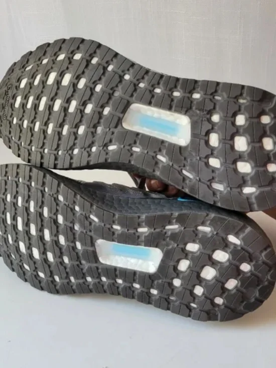 adidas Ultra Boost 19 Star Wars Shoes - Picture 2 of 3